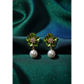 Pearl bloom earring (green)