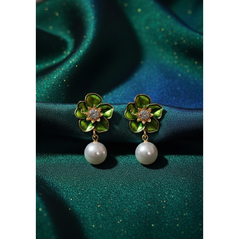 Pearl bloom earring (green)